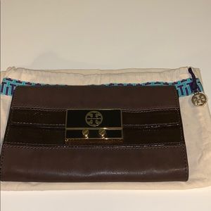 Tory Burch Brown Clutch. Used.